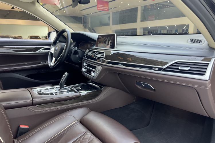 Used BMW 7 Series 2019 730Li Luxury Package Right Front Seat