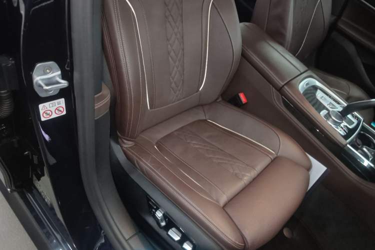 Used BMW 7 Series 2019 Restyled 740Li Leading Edition M Sport Package Right Front Seat