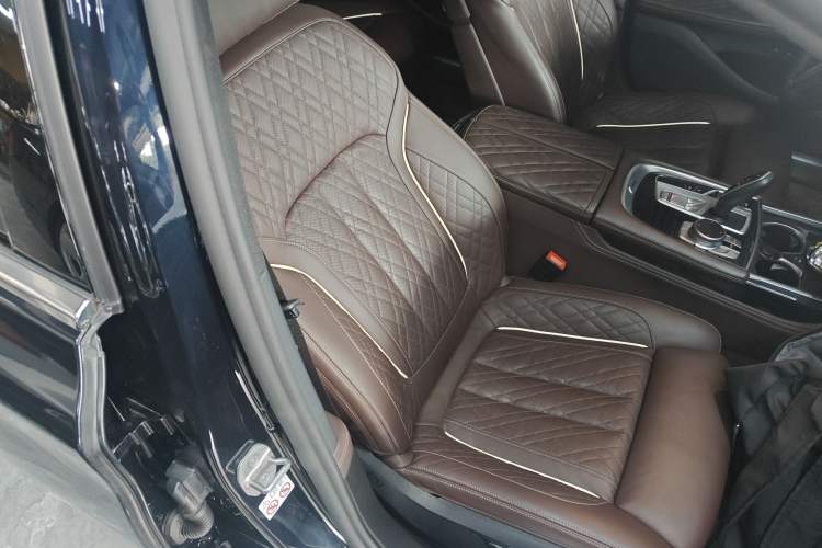 Used BMW 7 Series 2019 Restyled 740Li Leading Edition M Sport Package Right Front Seat