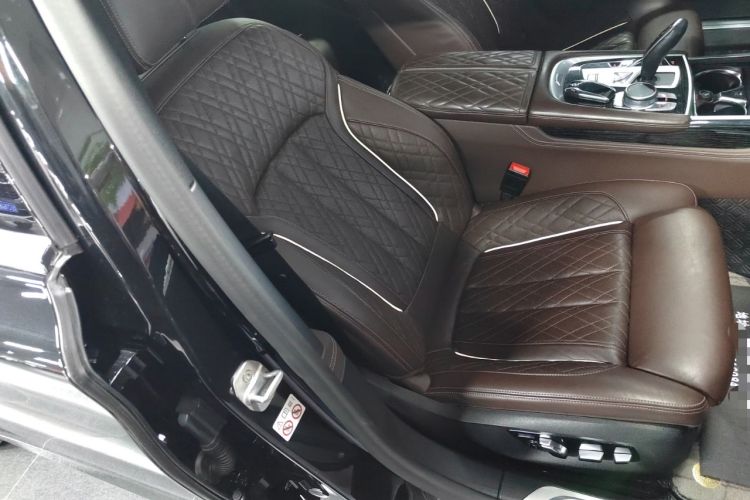 Used BMW 7 Series 2019 Restyled 740Li Leading Edition M Sport Package Right Front Seat