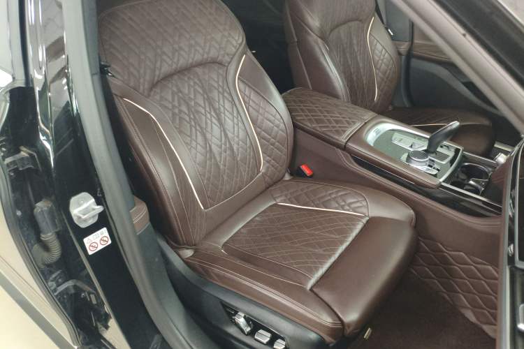 Used BMW 7 Series 2019 Restyled 740Li Leading Edition M Sport Package Right Front Seat