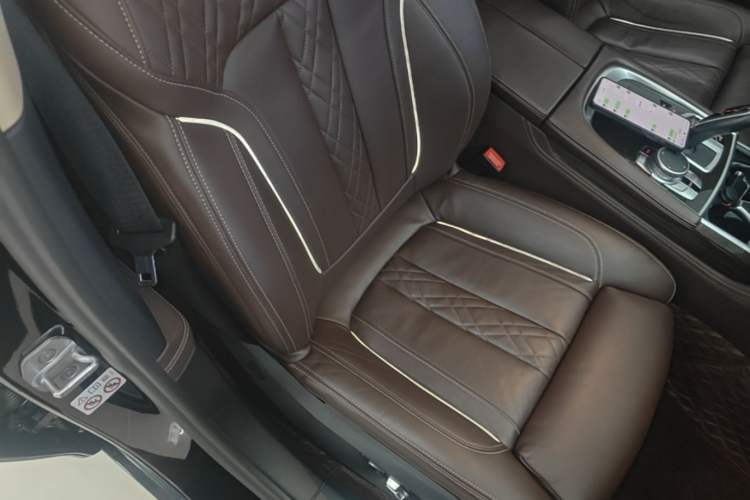 Used BMW 7 Series 2019 Updated 730Li Luxury Package Right Front Seat
