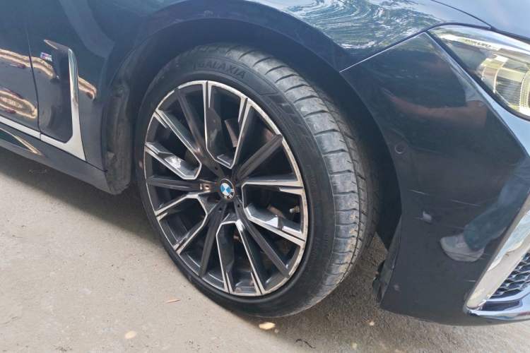 Used BMW 7 Series 2019 740Li Leading Model M Sport Package Right Front Wheel Hub