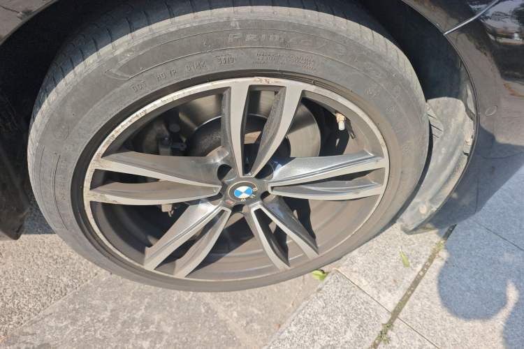 Used BMW 7 Series 2019 Restyled 730Li M Sport Package Right Front Wheel Hub