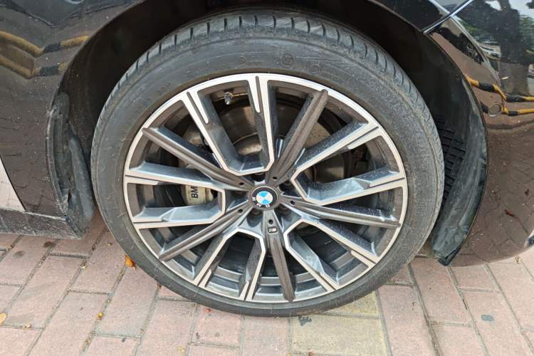 Used BMW 7 Series 2019 Restyled 730Li M Sport Package Right Front Wheel Hub
