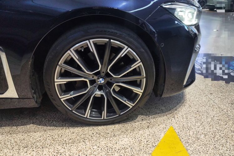 Used BMW 7 Series 2019 740Li Leading Model M Sport Package Right Front Wheel Hub