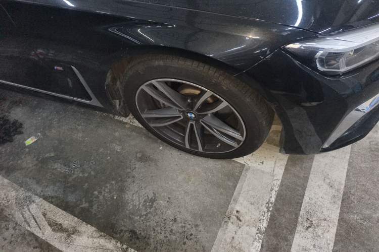 Used BMW 7 Series 2019 Restyled 730Li M Sport Package Right Front Wheel Hub