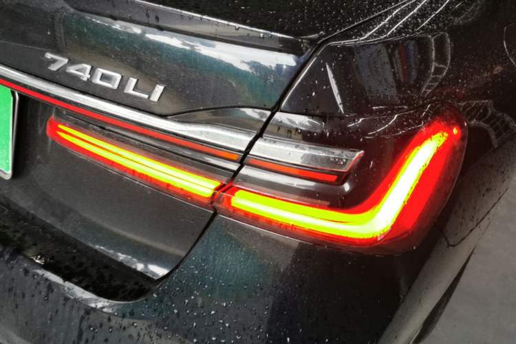 Used BMW 7 Series 2019 Updated 740Li Luxury Version M Sport Package Right Rear Taillight