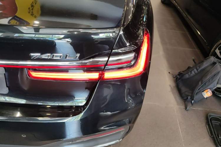 Used BMW 7 Series 2019 Restyled 740Li Leading Edition M Sport Package Right Rear Taillight