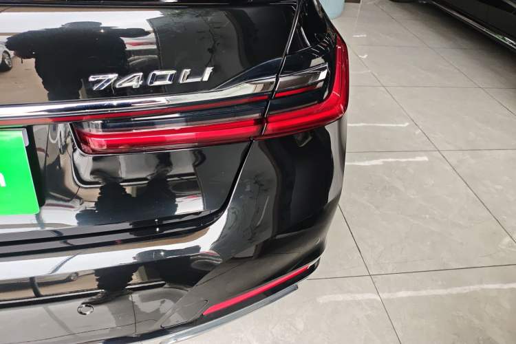 Used BMW 7 Series 2019 Updated 730Li Luxury Package Right Rear Taillight