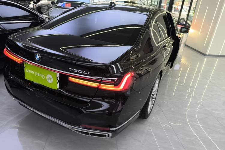 Used BMW 7 Series 2019 Updated 730Li Luxury Package Right Rear Taillight
