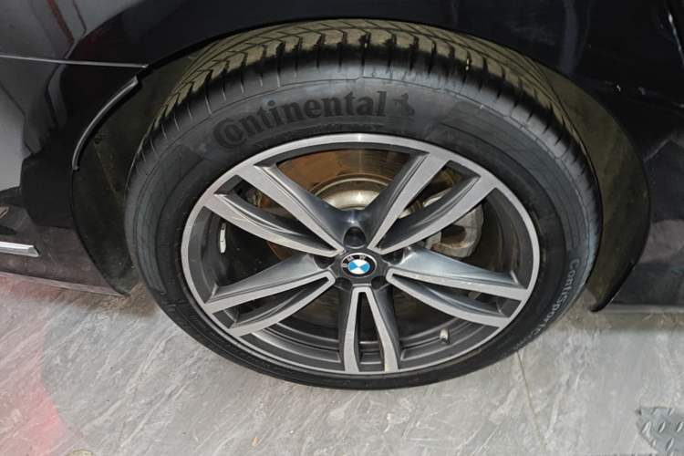 Used BMW 7 Series 2019 Restyled 730Li M Sport Package Right Rear Wheel Hub