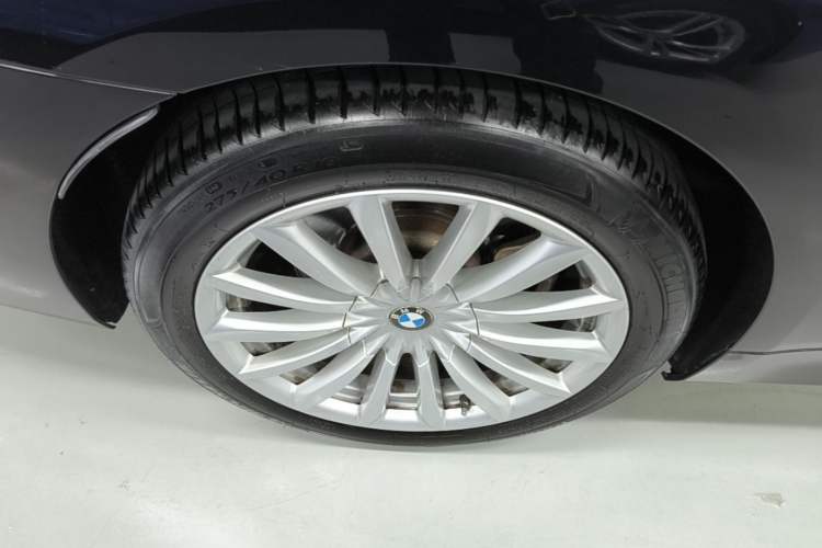 Used BMW 7 Series 2019 Updated 730Li Luxury Package Right Rear Wheel Hub