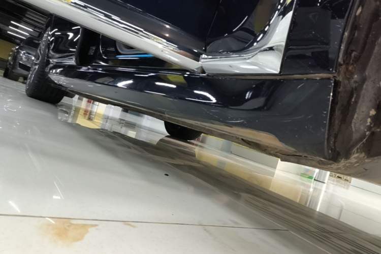 Used BMW 7 Series 2019 Restyled 740Li Leading Edition M Sport Package Right Side Sill