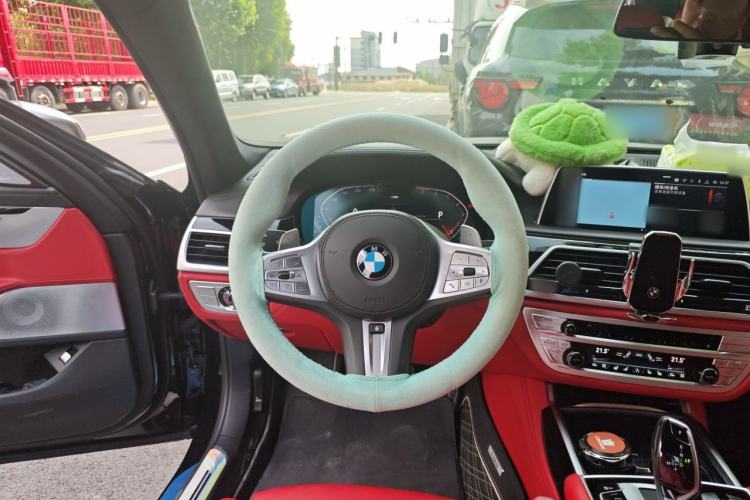 Used BMW 7 Series 2019 Restyled 740Li xDrive Executive M Sport Package Steering Wheel