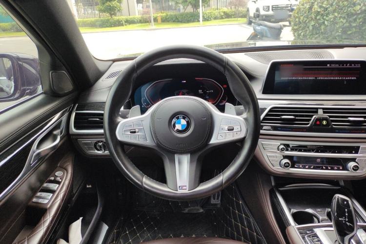 Used BMW 7 Series 2019 Updated 740Li Luxury Version M Sport Package Steering Wheel
