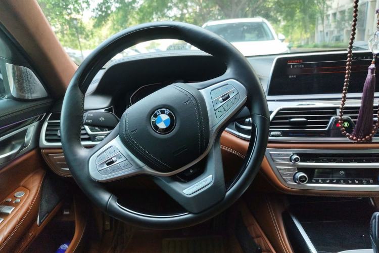 Used BMW 7 Series 2019 740Li Luxury Edition with Premium Package Steering Wheel