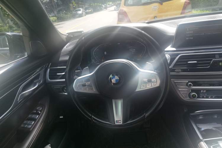 Used BMW 7 Series 2019 730Li M Sport Package Steering Wheel