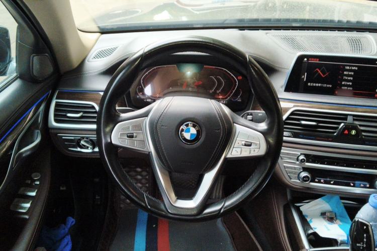 Used BMW 7 Series 2019 730Li Luxury Package Steering Wheel