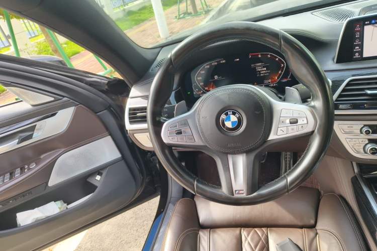 Used BMW 7 Series 2019 730Li M Sport Package Steering Wheel