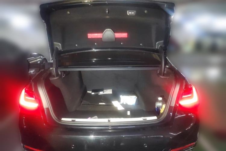 Used BMW 7 Series 2019 740Li Leading Edition Luxury Package Trunk