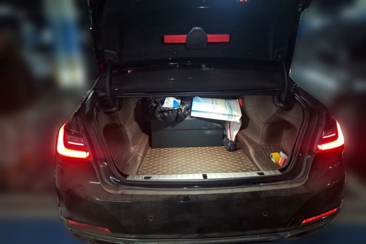 Used BMW 7 Series 2019 730Li Luxury Package Trunk