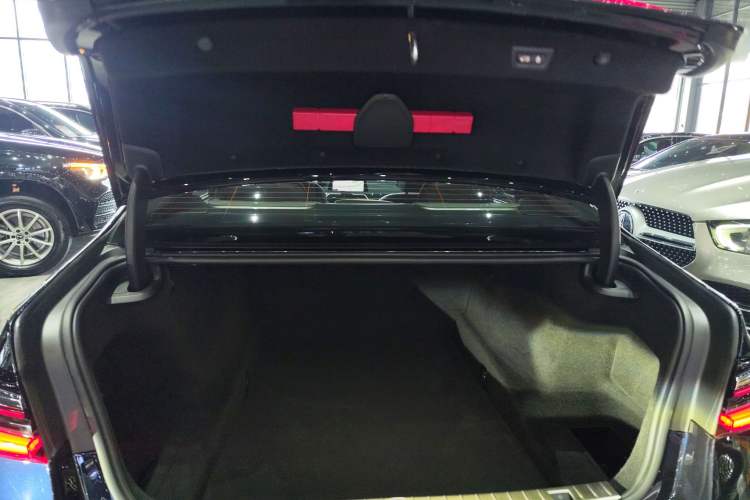 Used BMW 7 Series 2019 Restyled 740Li Leading Edition M Sport Package Trunk