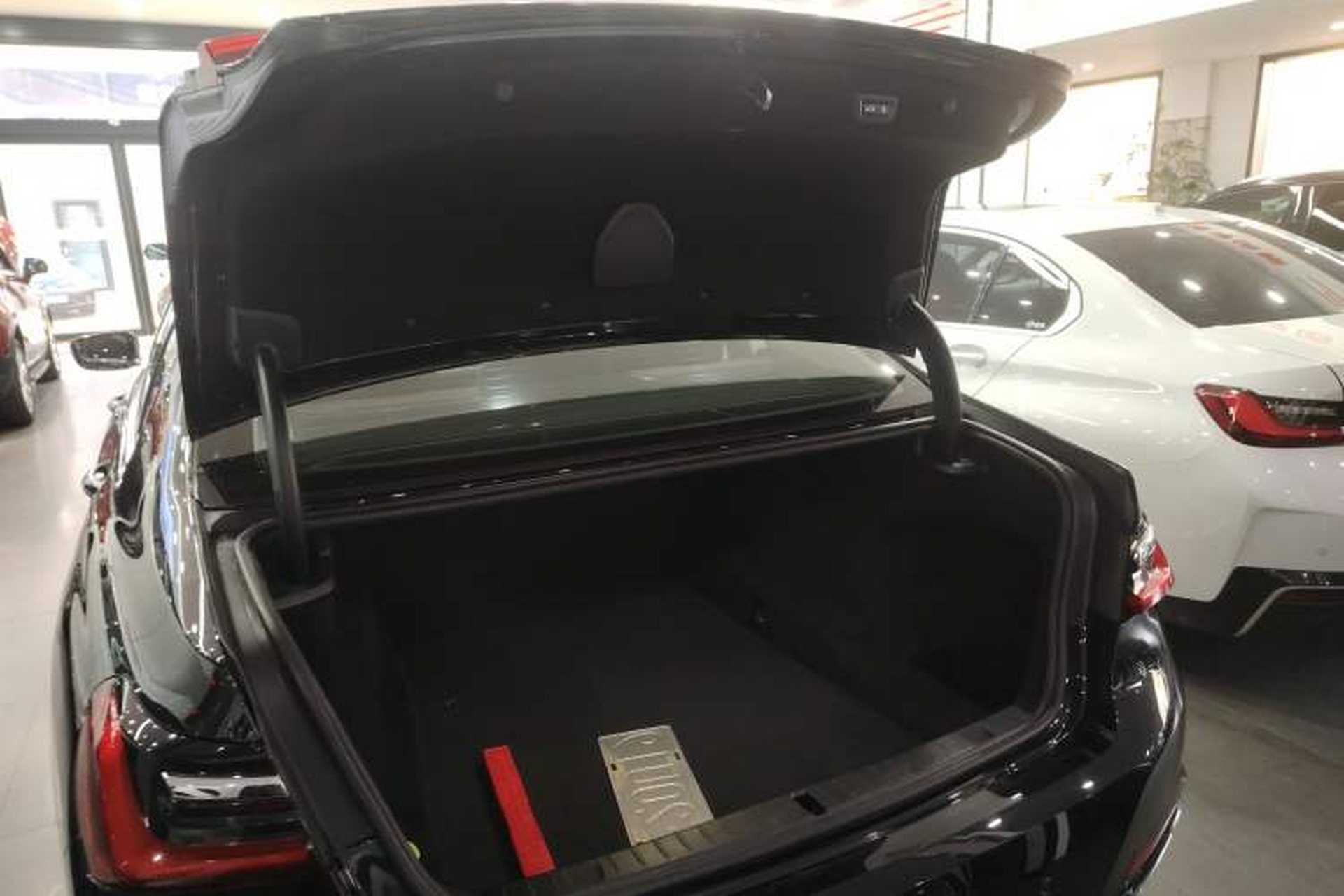 Used BMW 7 Series 2019 Updated 730Li Luxury Package Trunk