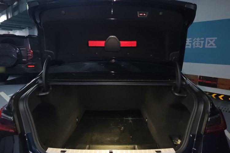Used BMW 7 Series 2019 730Li M Sport Package Trunk