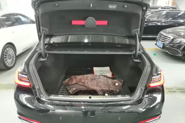 Used BMW 7 Series 2019 Restyled 740Li Leading Luxury Package Trunk