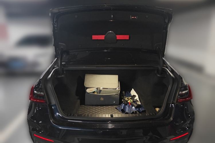 Used BMW 7 Series 2019 740Li Leading Model M Sport Package Trunk