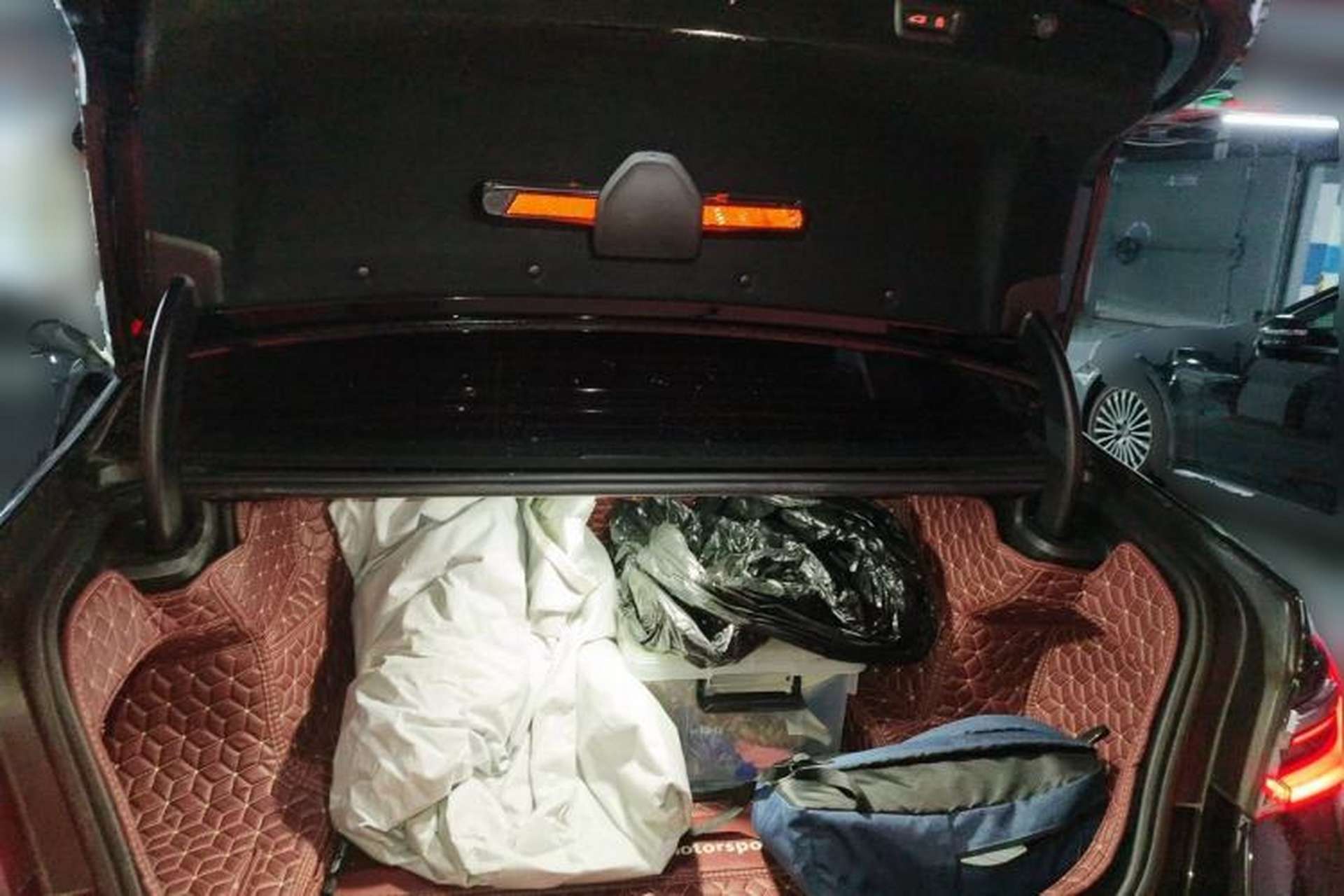 Used BMW 7 Series 2019 730Li M Sport Package Trunk