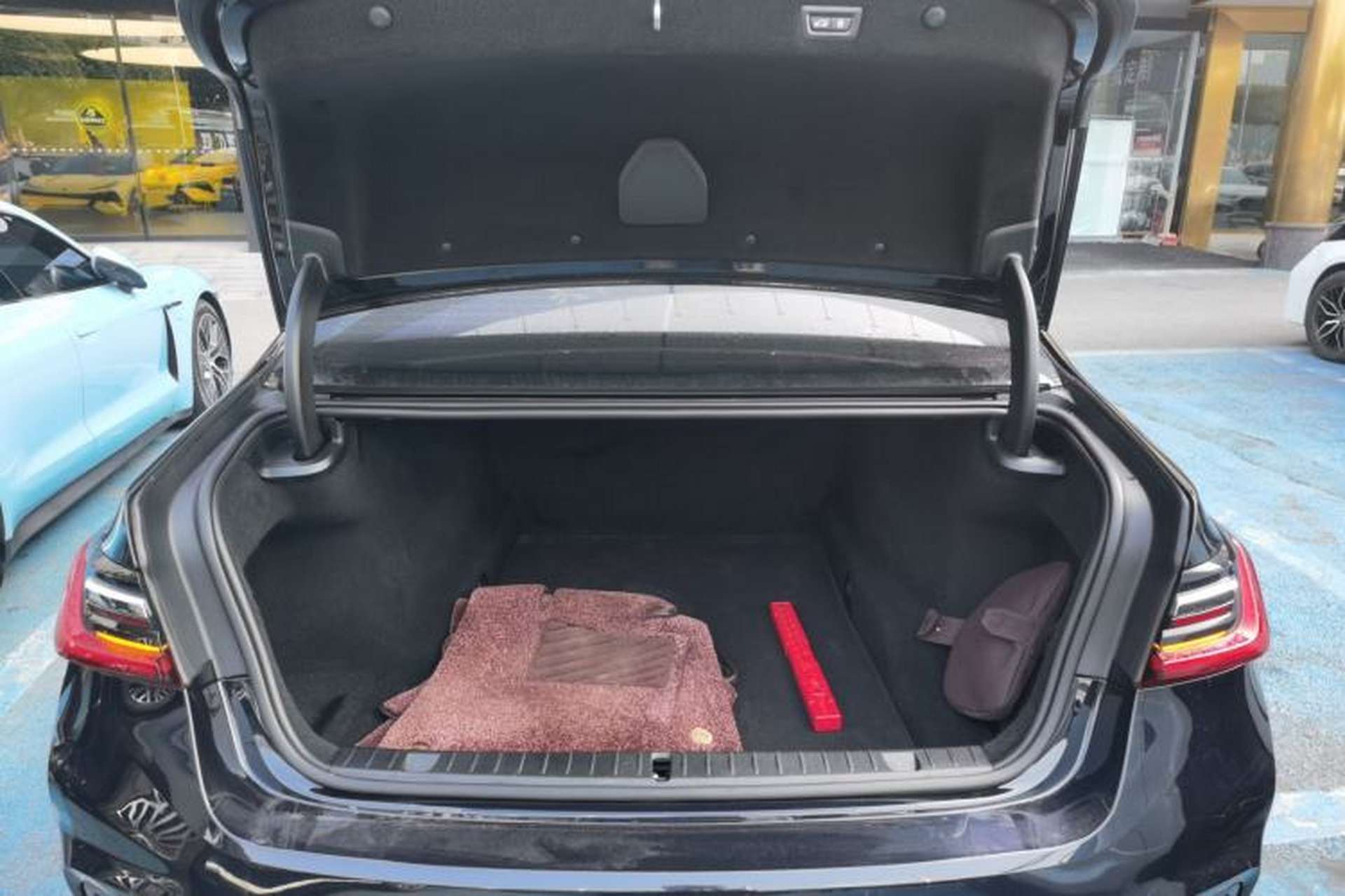 Used BMW 7 Series 2019 Restyled 730Li M Sport Package Trunk