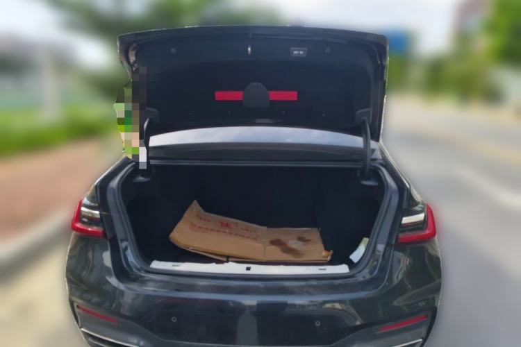 Used BMW 7 Series 2019 730Li M Sport Package Trunk