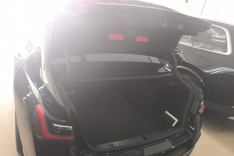 Used BMW 7 Series 2019 Restyled 740Li Leading Edition M Sport Package Trunk