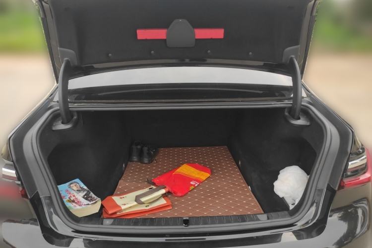 Used BMW 7 Series 2019 Restyled 740Li Leading Luxury Package Trunk