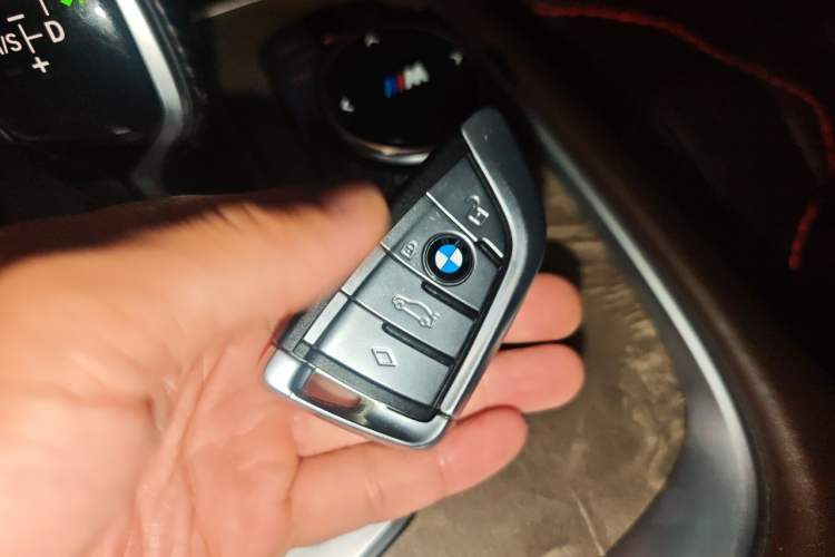 Used BMW 7 Series 2019 Restyled 740Li Leading Luxury Package Vehicle Key