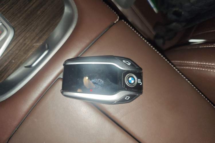 Used BMW 7 Series 2019 Updated 730Li Luxury Package Vehicle Key