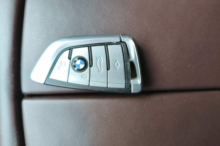 Used BMW 7 Series 2019 Restyled 740Li Leading Luxury Package Vehicle Key
