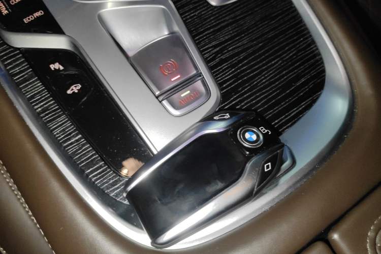 Used BMW 7 Series 2019 Restyled 740Li Leading Edition M Sport Package Vehicle Key