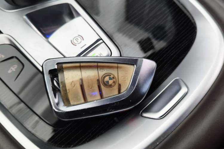 Used BMW 7 Series 2019 740Li Leading Model M Sport Package Vehicle Key