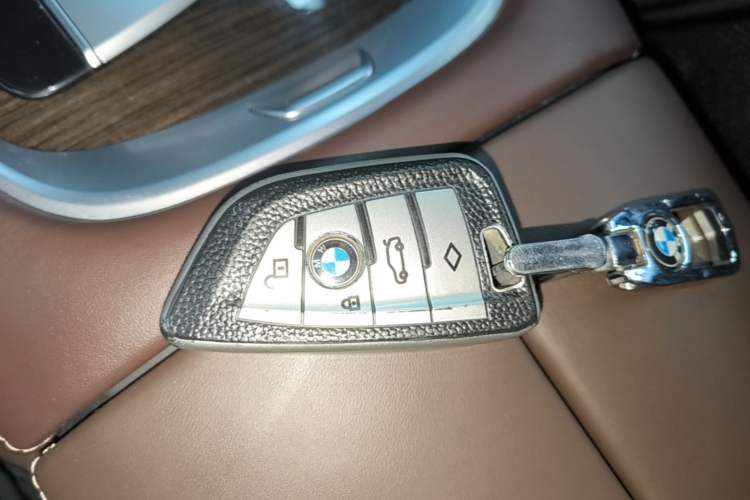 Used BMW 7 Series 2019 Updated 730Li Luxury Package Vehicle Key