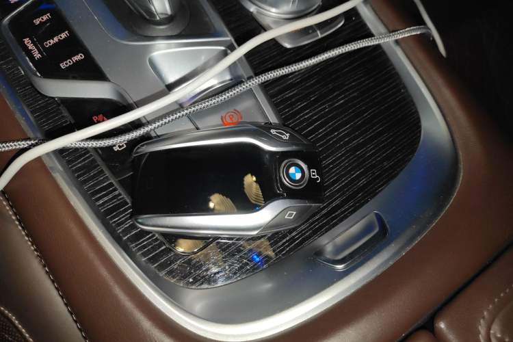 Used BMW 7 Series 2019 Updated 740Li Luxury Version M Sport Package Vehicle Key
