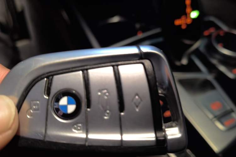 Used BMW 7 Series 2019 Updated 740Li Luxury Version M Sport Package Vehicle Key