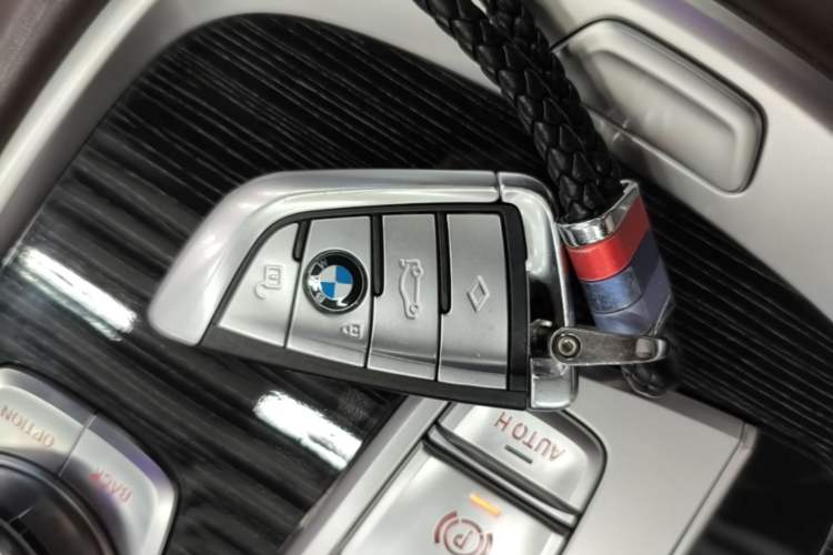 Used BMW 7 Series 2019 Restyled 740Li Leading Edition M Sport Package Vehicle Key