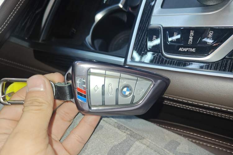 Used BMW 7 Series 2019 Restyled 740Li Leading Edition M Sport Package Vehicle Key