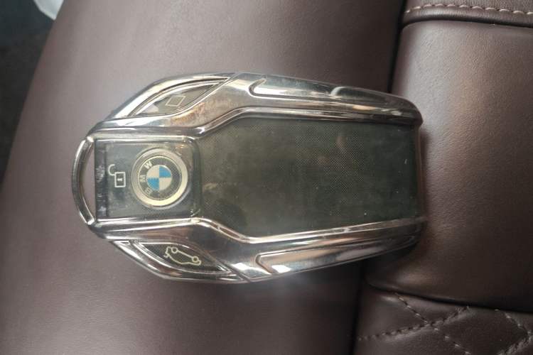 Used BMW 7 Series 2019 Updated 730Li Luxury Package Vehicle Key