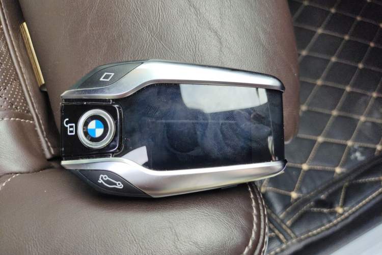 Used BMW 7 Series 2019 Updated 740Li Luxury Version M Sport Package Vehicle Key