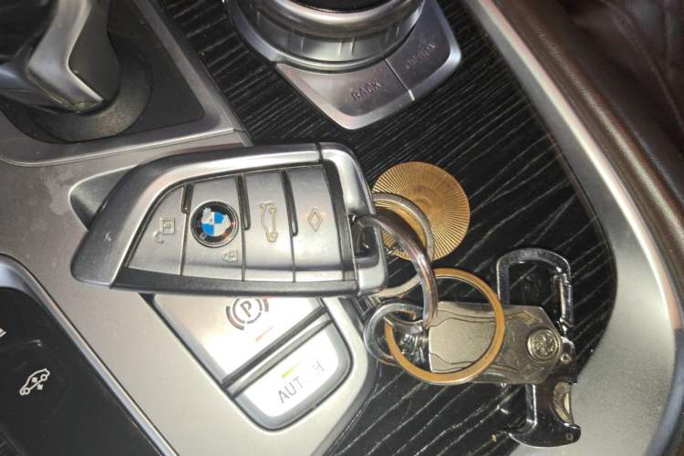 Used BMW 7 Series 2019 740Li Leading Model M Sport Package Vehicle Key