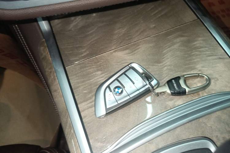 Used BMW 7 Series 2019 Restyled 740Li Leading Luxury Package Vehicle Key